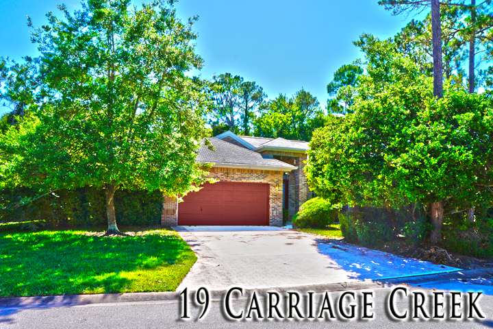 Breakaway Trails Pool Home - 19 Carriage Creek Way For Sale